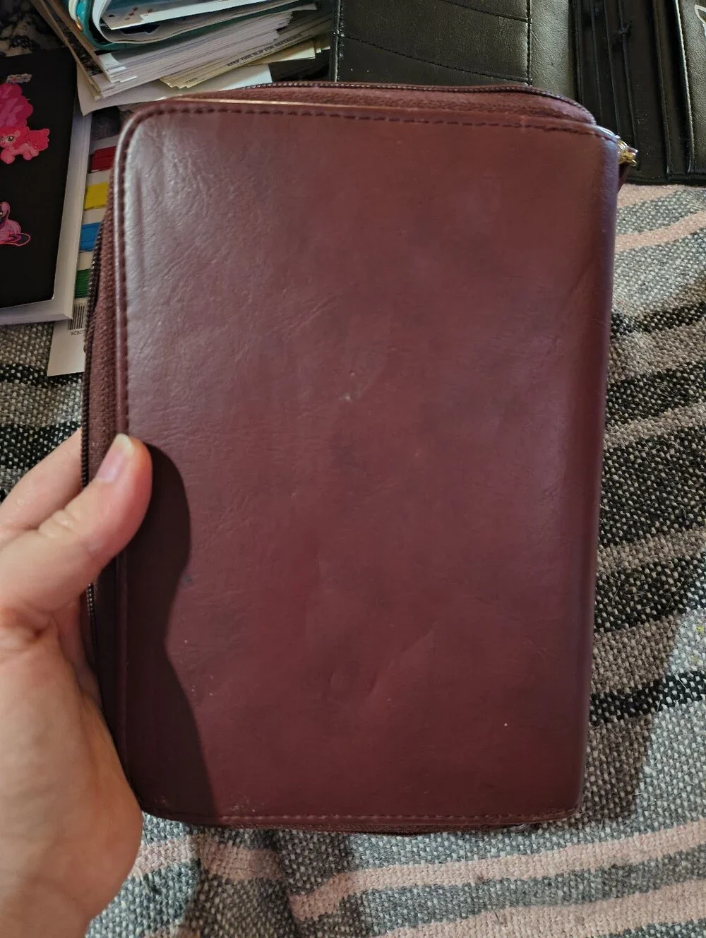 Zip Folio Pouch - Burgundy